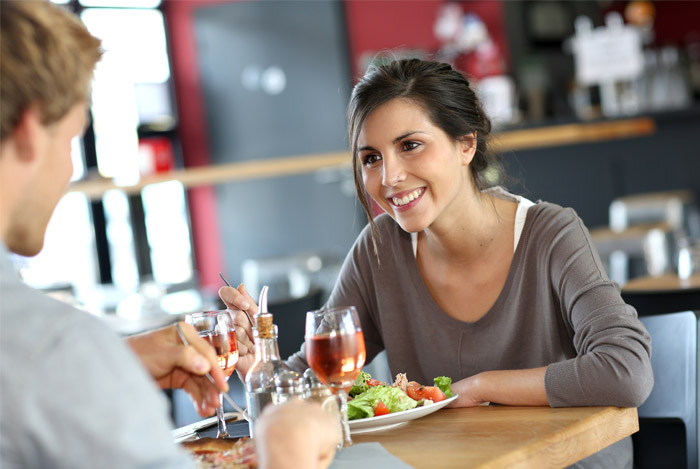 20 Tips and Tricks to Help You Stay Healthy While Dining Out